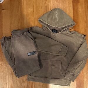 Alphalete Heavyweight French Terry Cotton Sweat Set -  Small